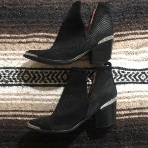 Jeffery Campbell Western boot